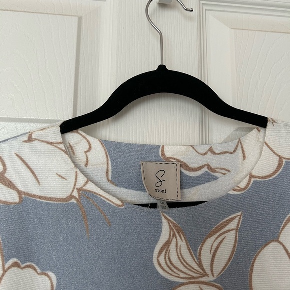 Sioni Sweater - Picture 4 of 15